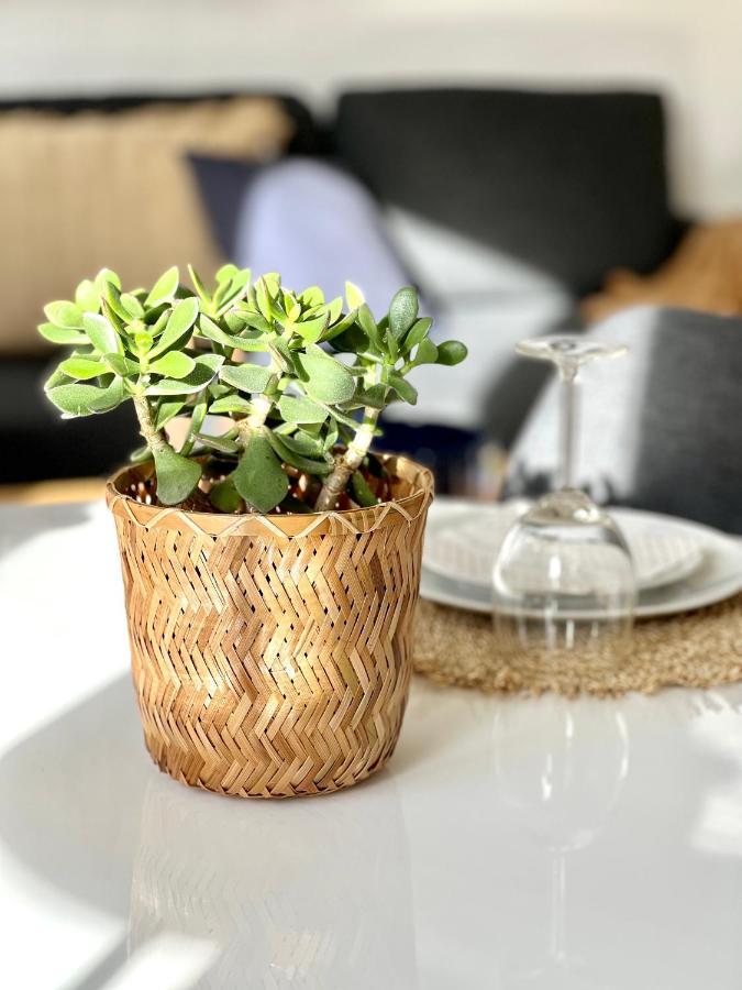 Boho Apartment: Netflix + Balcony + Bathtub Essen Exterior foto